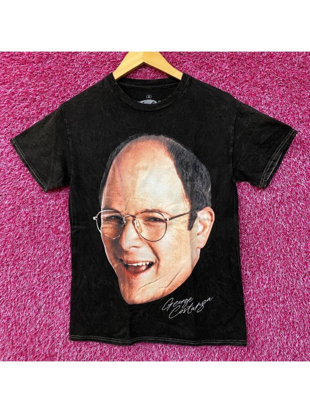 Seinfeld George Costanza Graphic T-Shirt Small